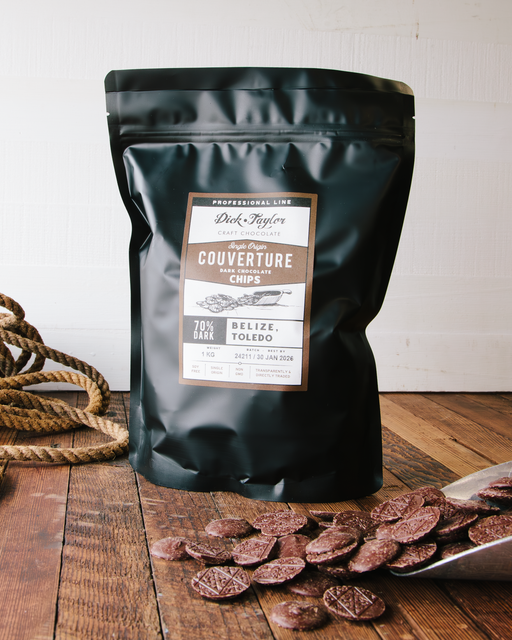 1 kilogram bag of Belize couverture chips.